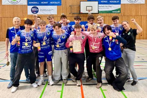Starke Saison belohnt: Männliche A-Jugend des TuS Königsdorf wird Meister