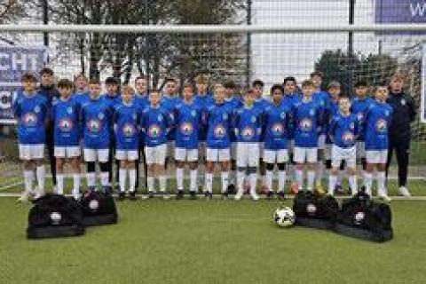 U15